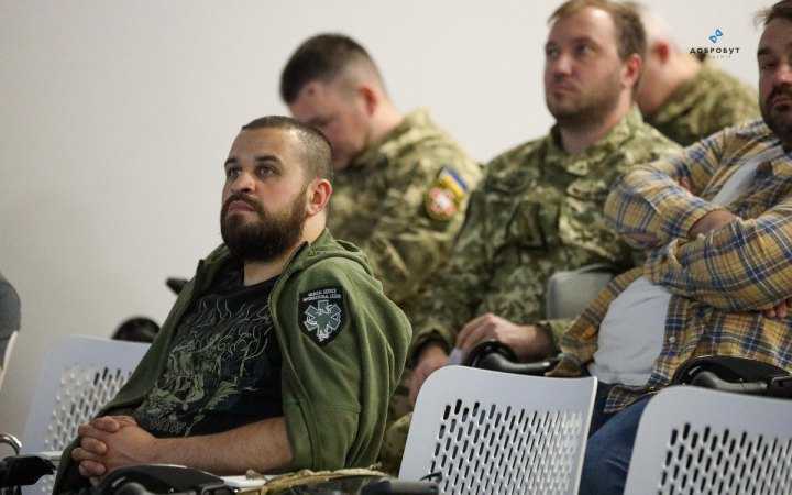військовий 